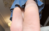 【4K 60帧 HDR】超高清 Beautiful girl displays bare feet