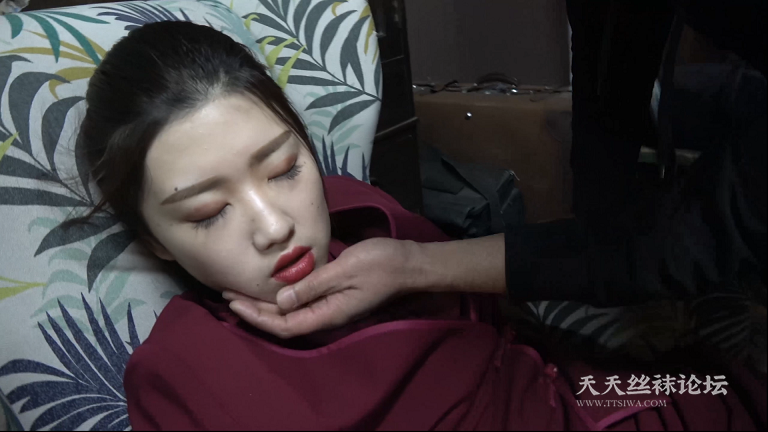 【Old Dream】Limp pant[00_02_57][20240409-010203].png