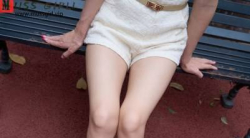 【裸足】雯雯在校园穿着性感法式小香风抹胸短裙足秀花絮【78P】