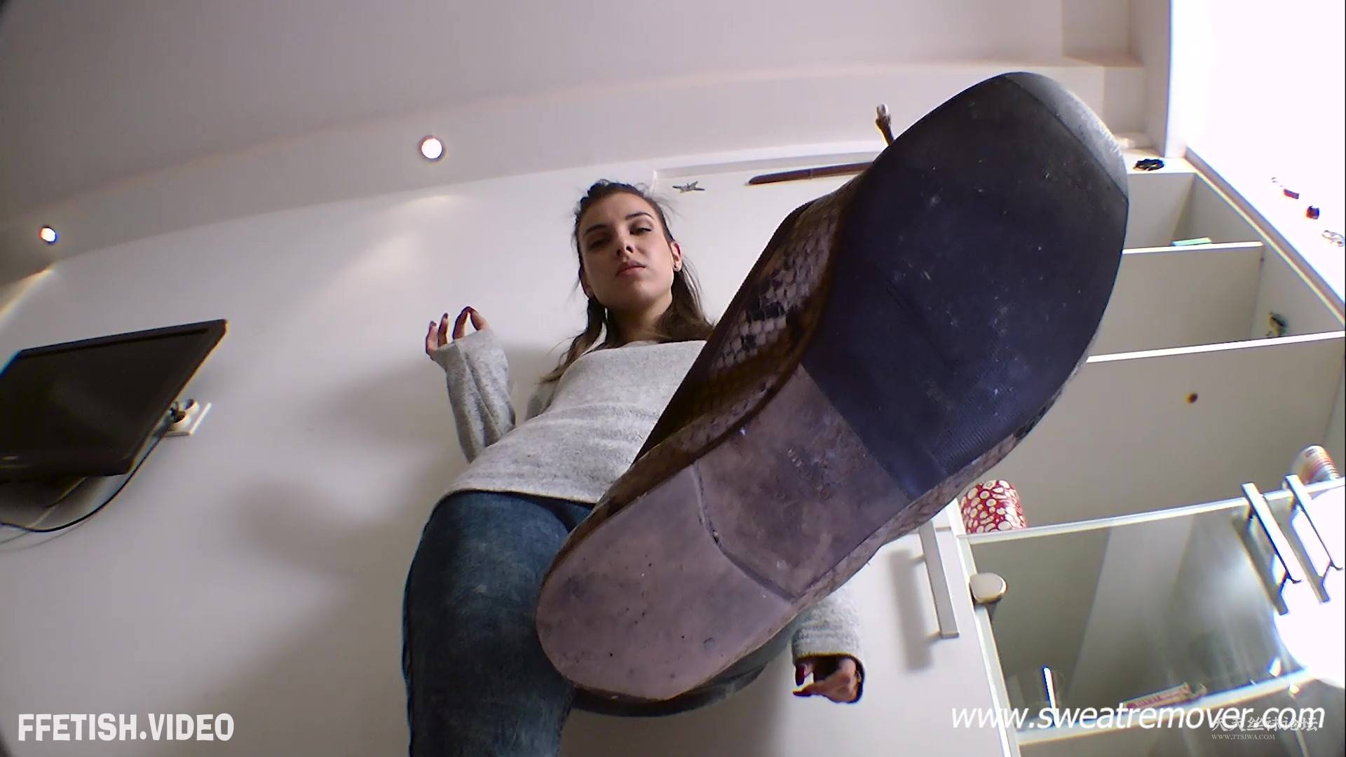 Nextdoorbitch - Complete treatment for dirty, sweaty and stinky feet (in a good .jpg